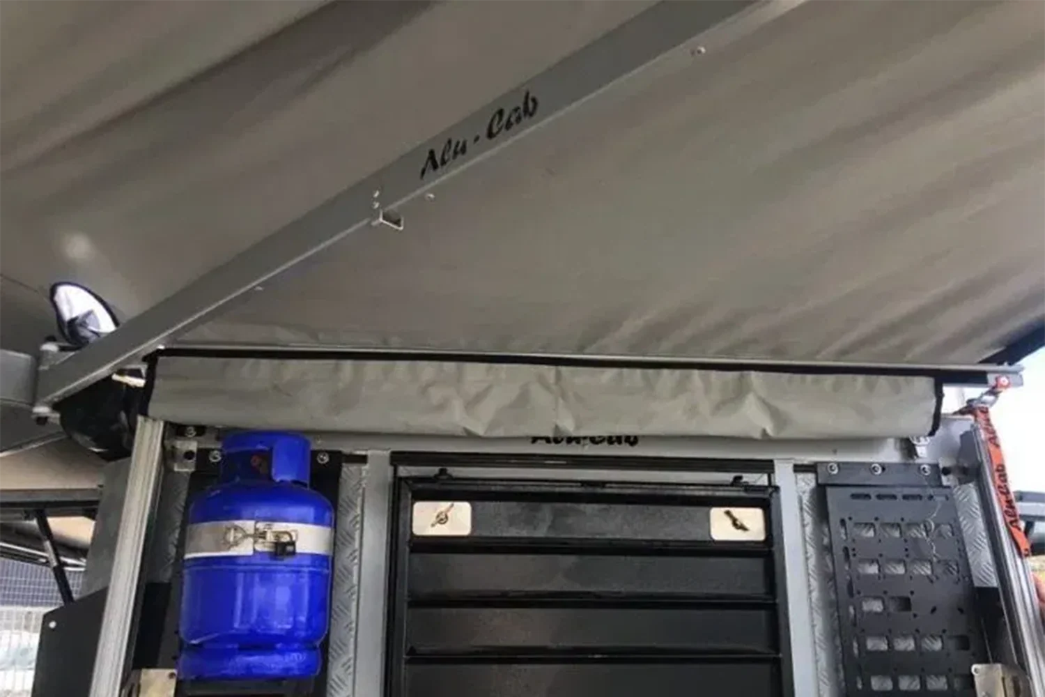 Shadow Awning Gutter - Image 8