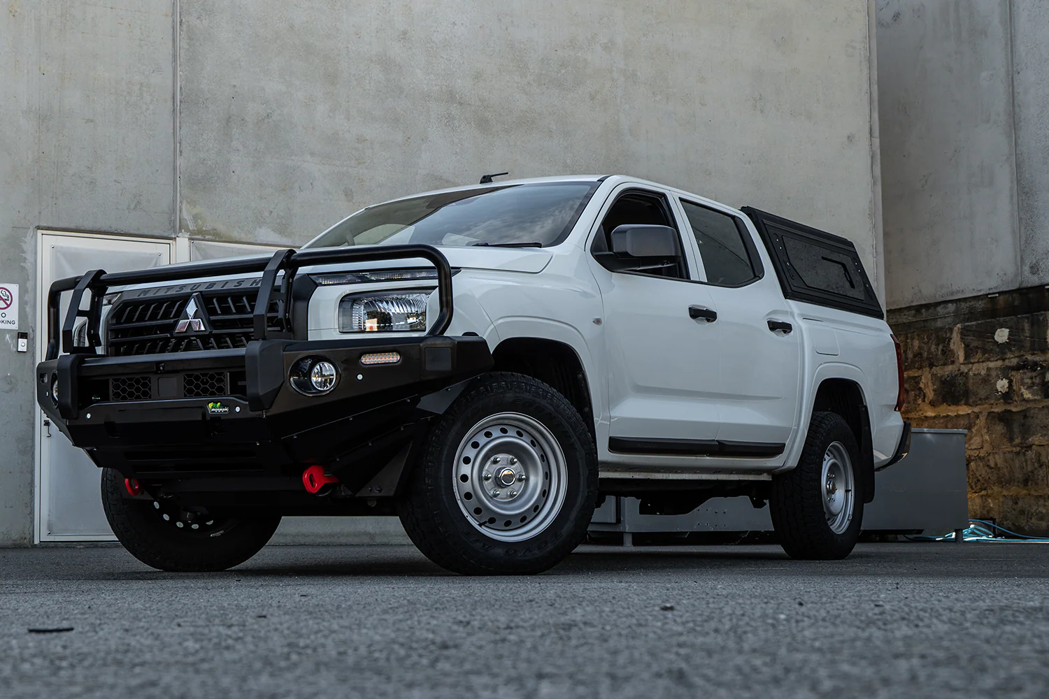 Contour Canopy to suit Mitsubishi MV Triton - Image 9