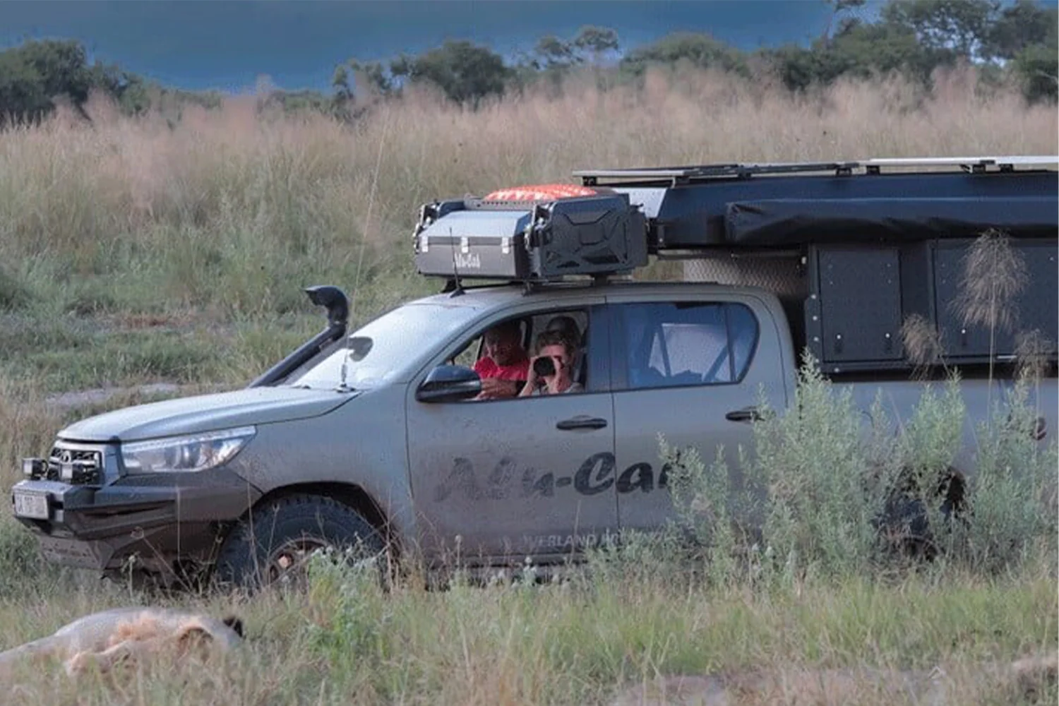 Roof Box - Image 7