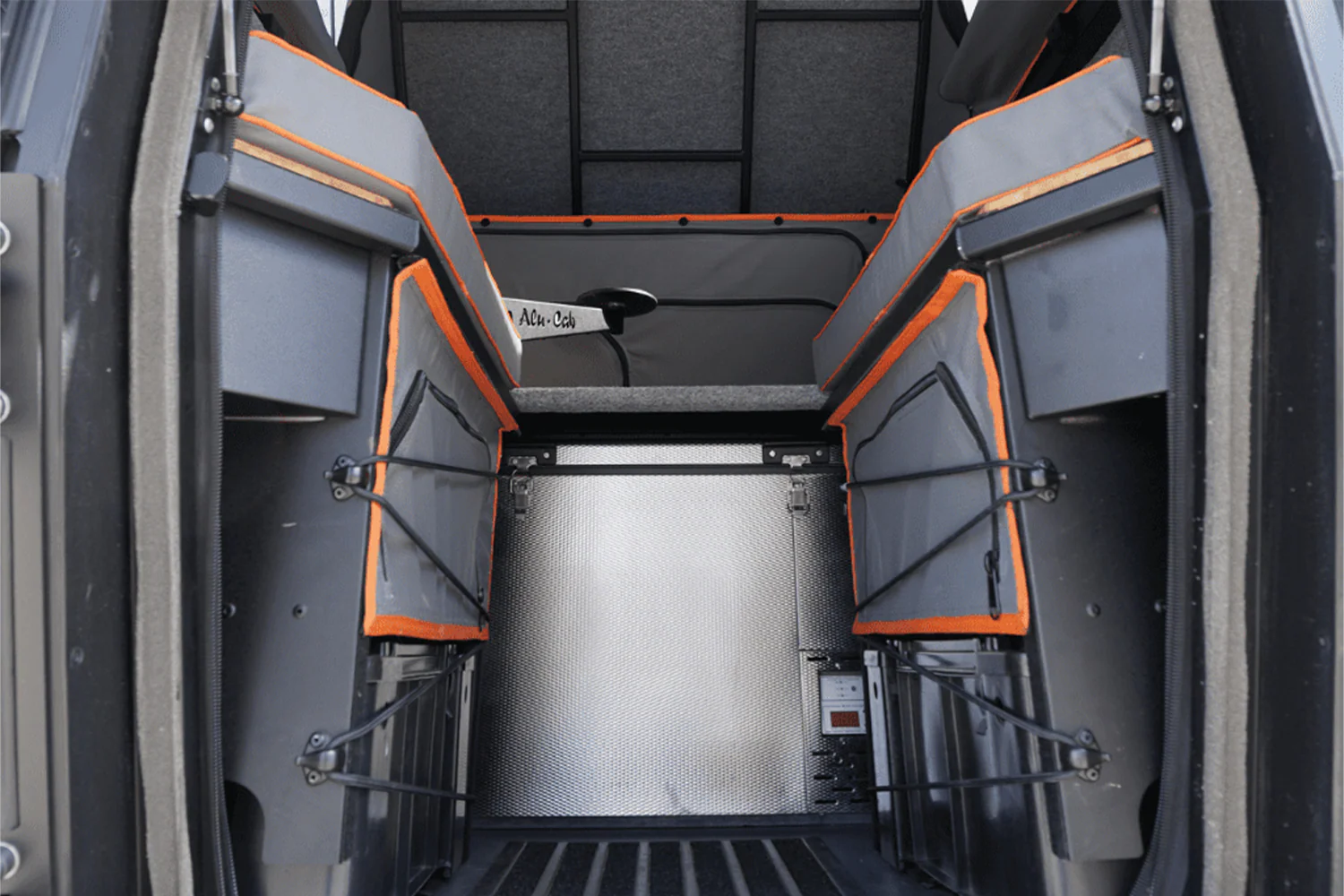 Khaya Family Camper 4-Sleeper - Image 11