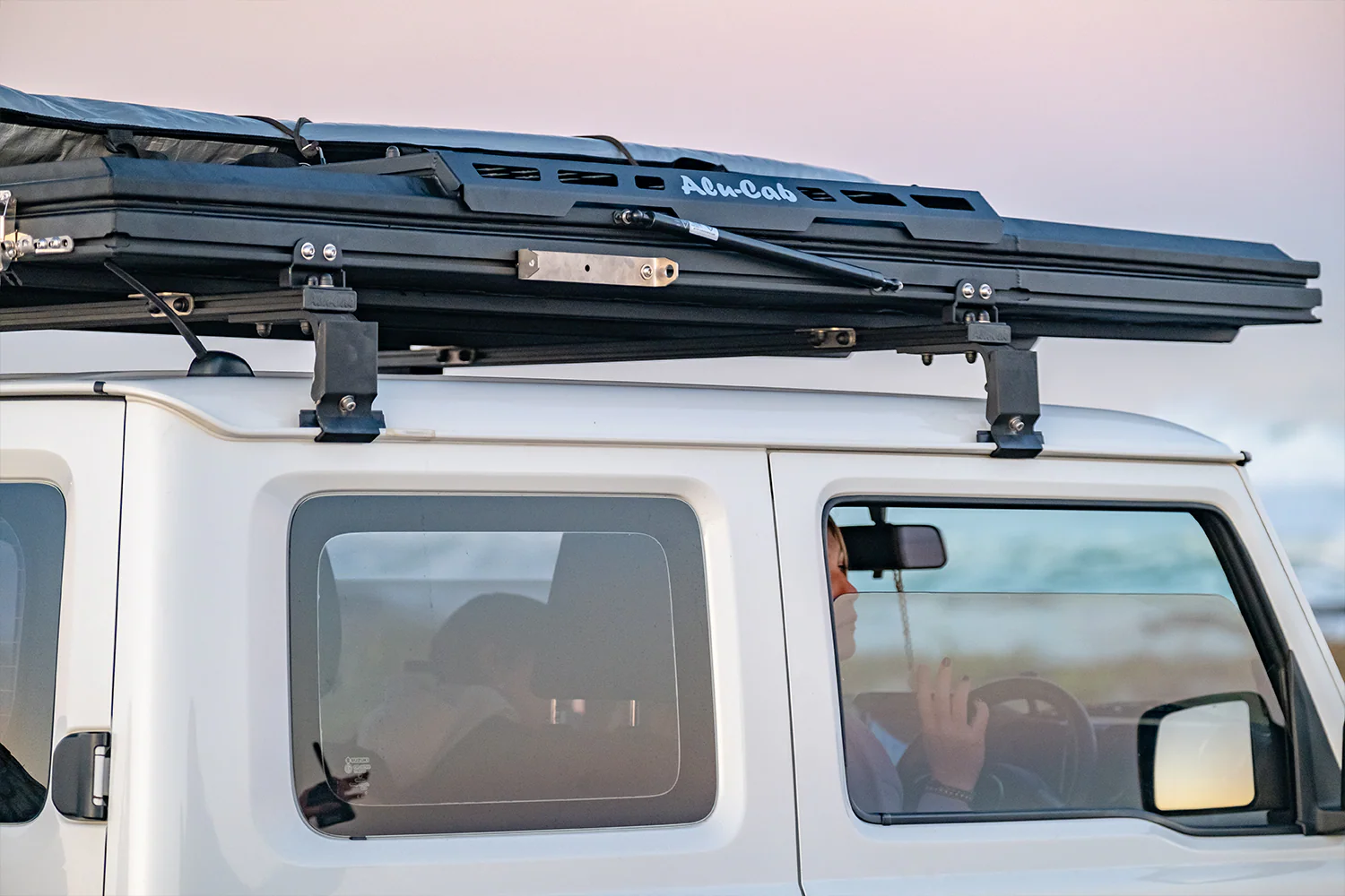 LT-50 Lightweight Rooftop Tent - Image 7