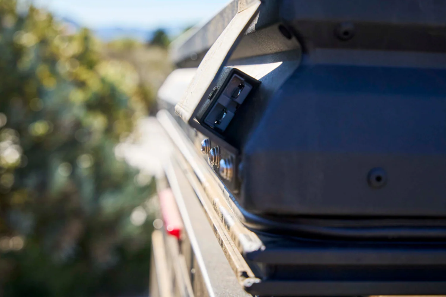 RT-4S Family Rooftop Tent - Image 15