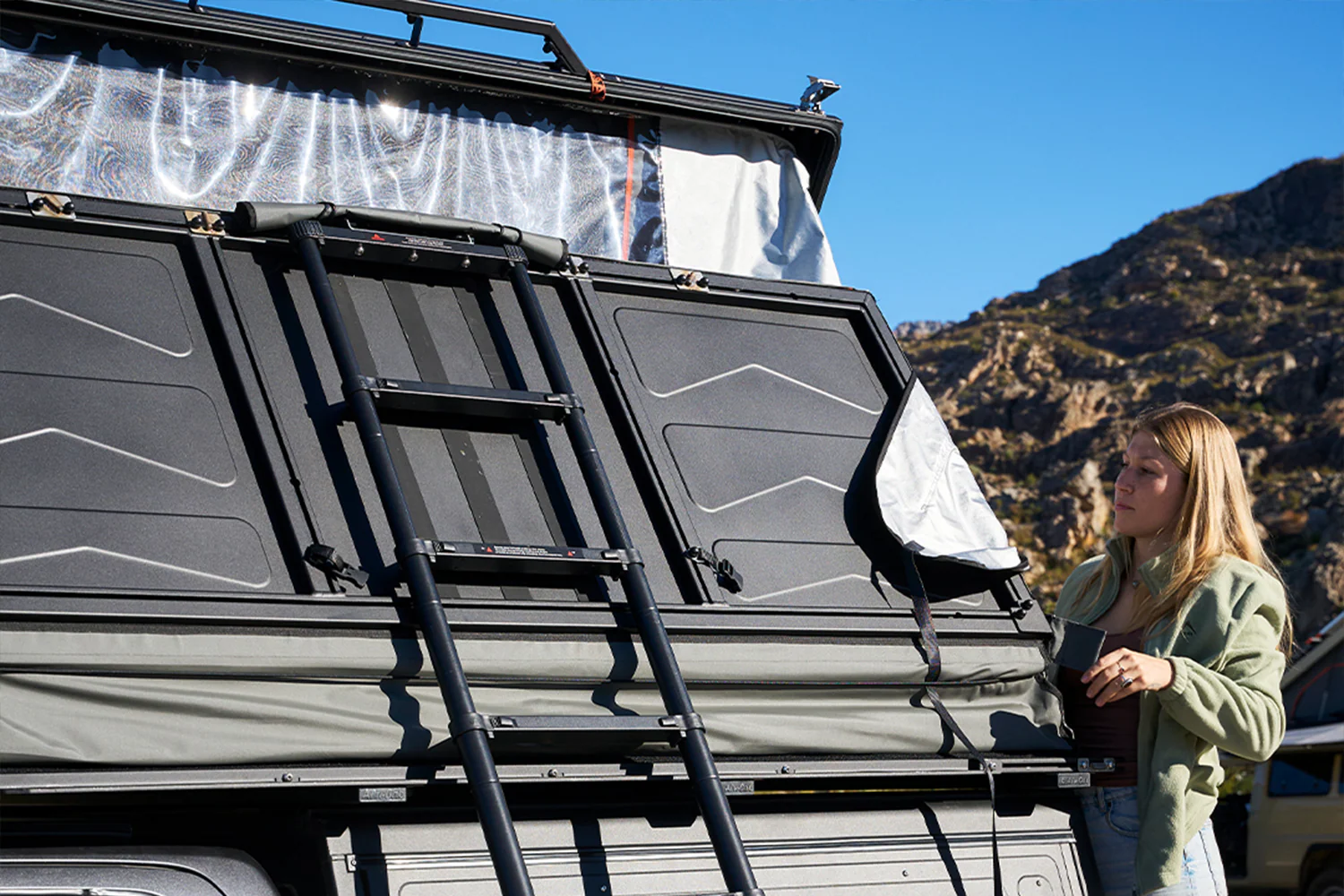 RT-4S Family Rooftop Tent - Image 4