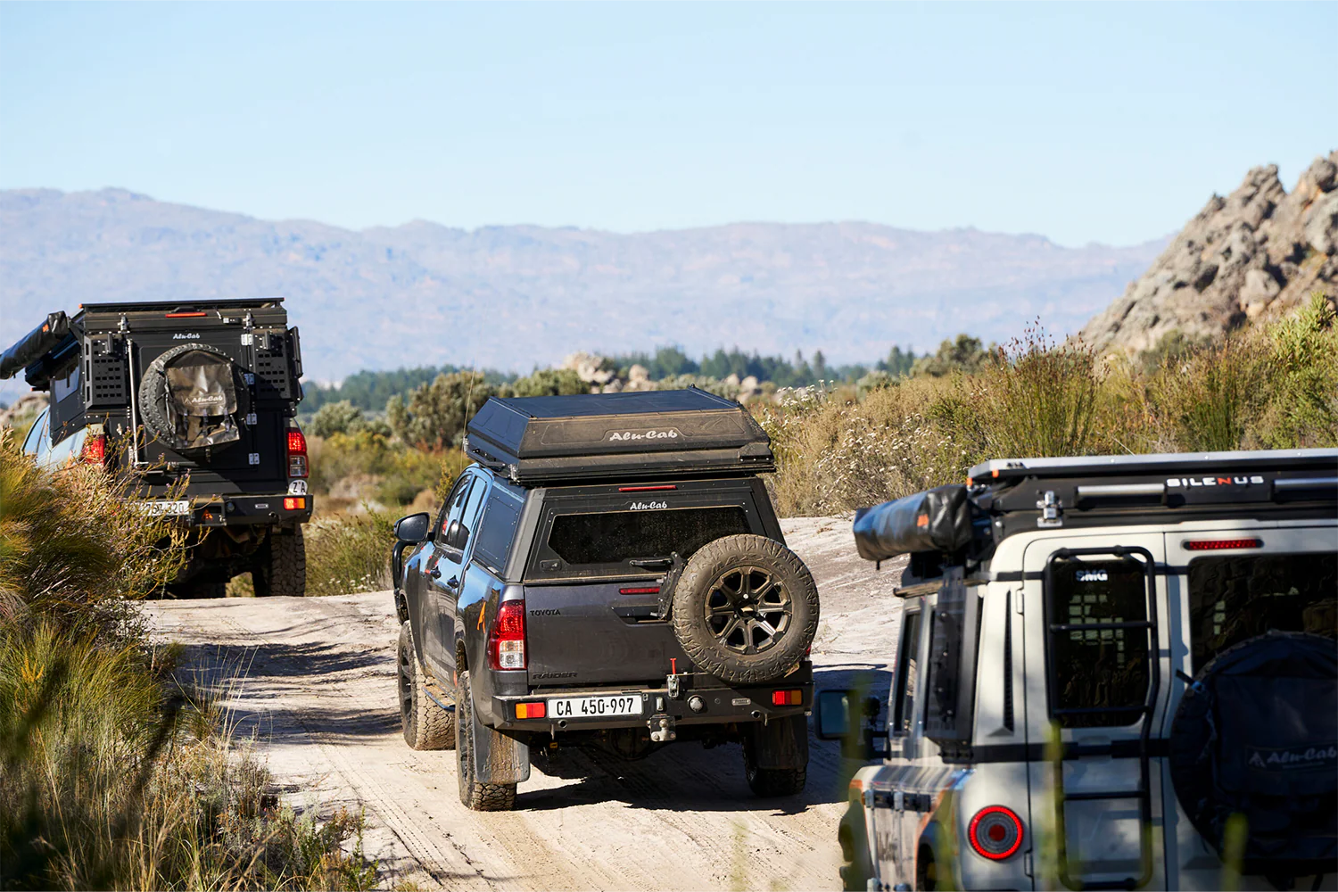 RT-4S Family Rooftop Tent - Image 9