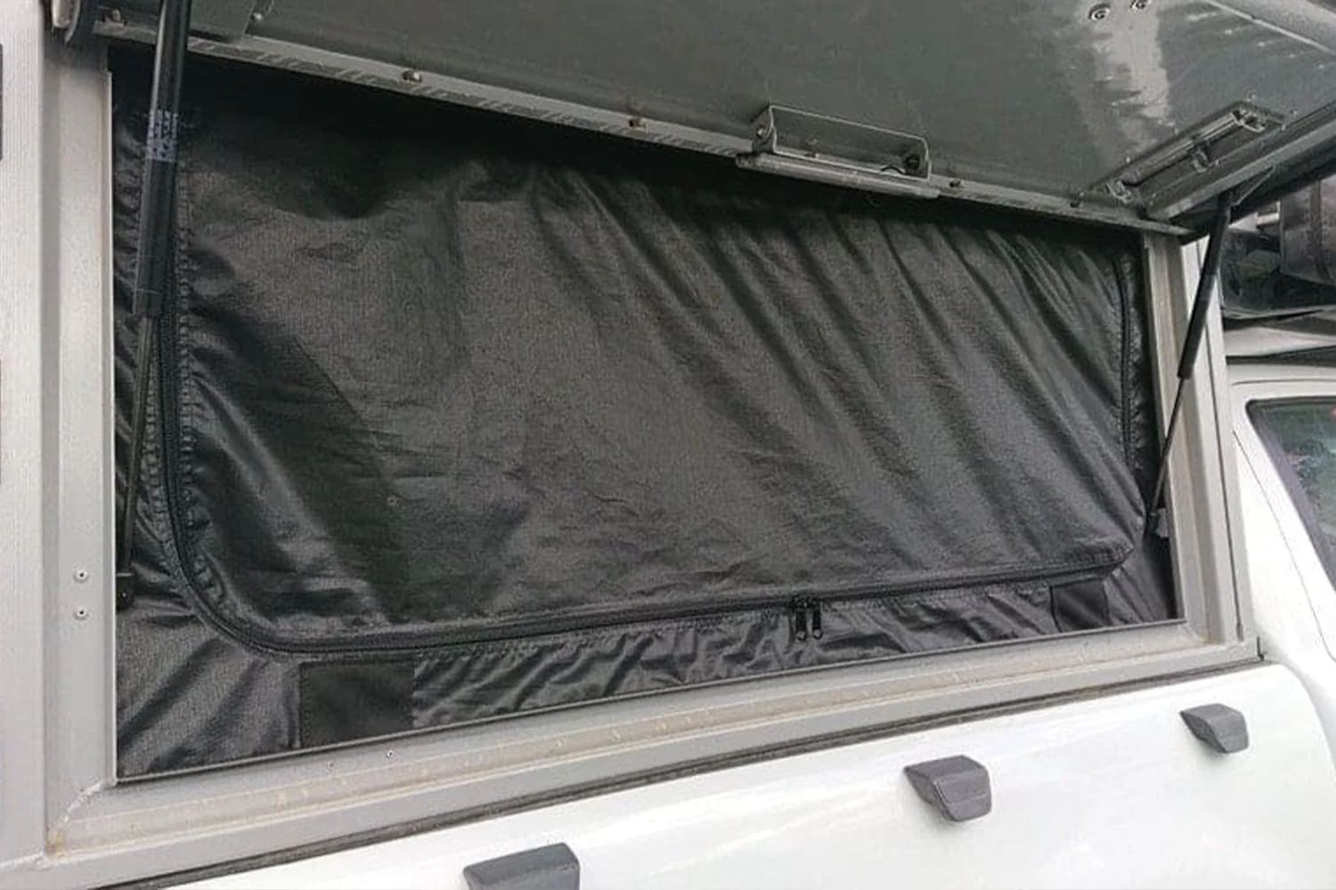 Side Door Mozzie / Midge Nets - Image 4