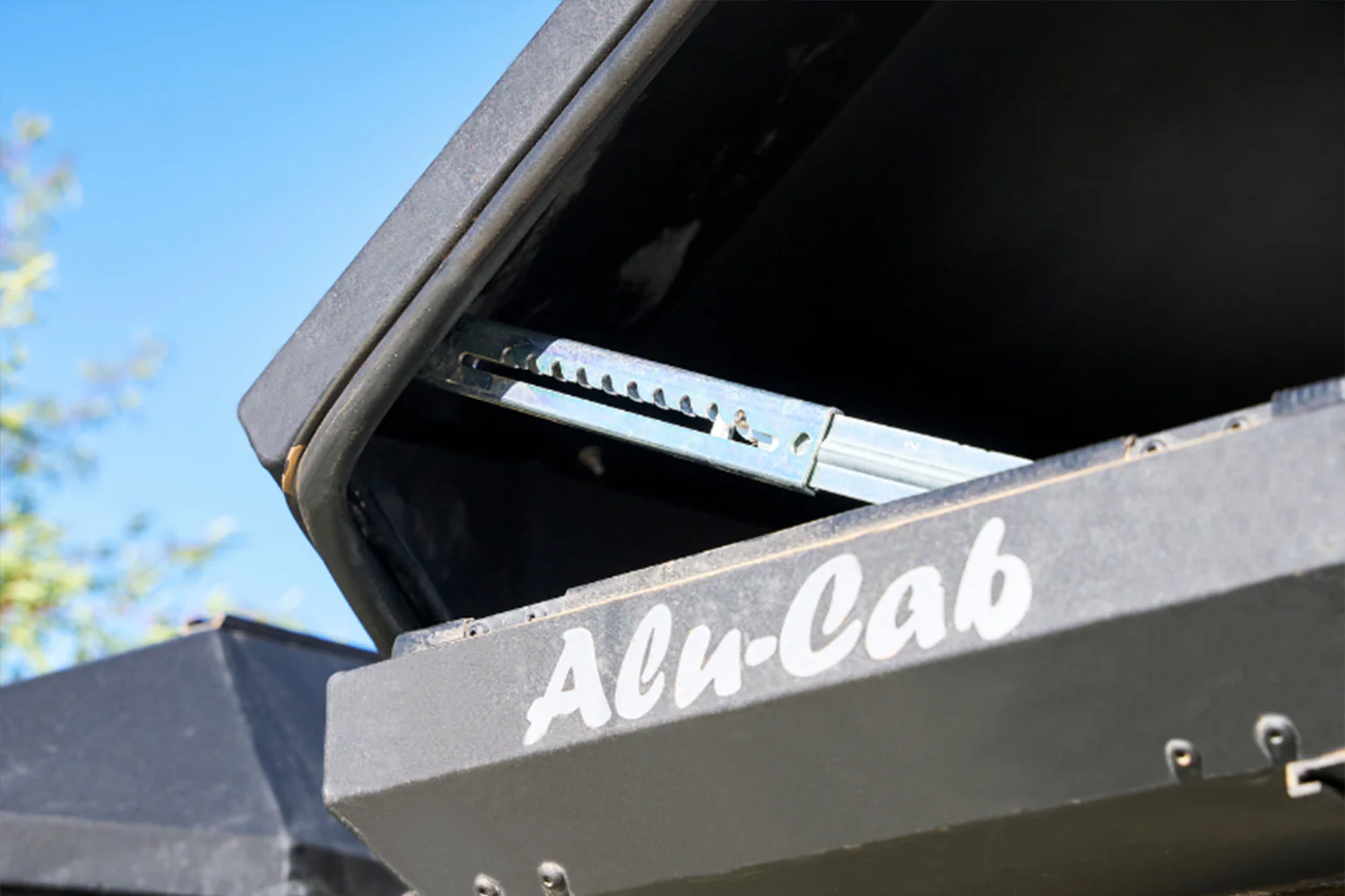 Slimline Roof Box - Image 6